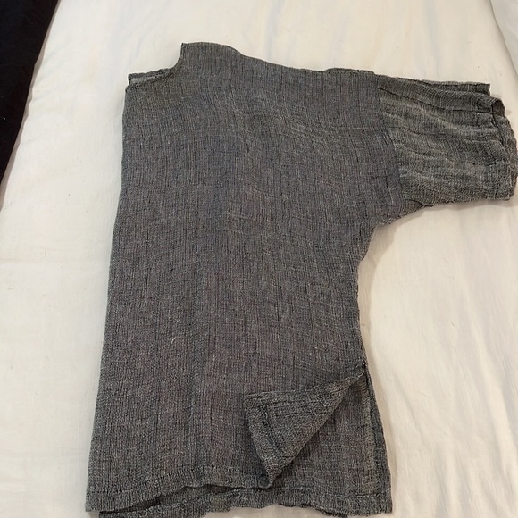 Salt & Pepper Linen Top - Picture 4 of 4